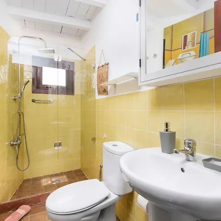 Home2book Quiet With Private Pool بيت للعطل Triquivijate