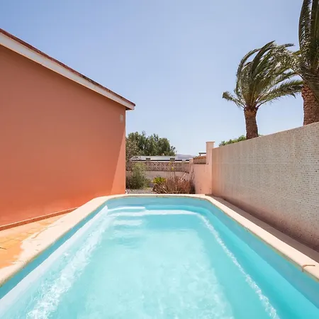 Nyaraló Home2book Quiet With Private Pool