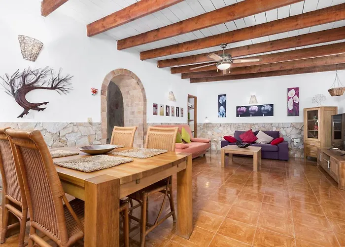 Home2book Quiet With Private Pool Трикивихате