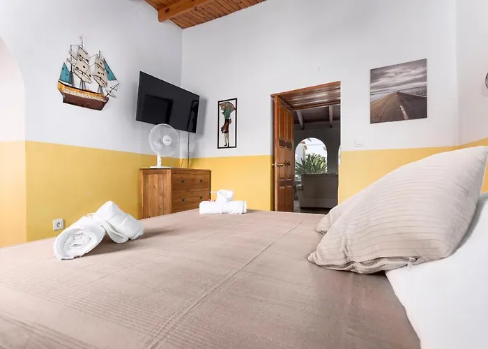 Дом отдыха Home2book Quiet With Private Pool