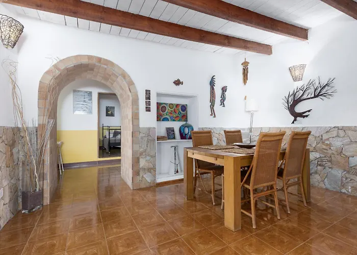 Home2book Quiet With Private Pool Трикивихате