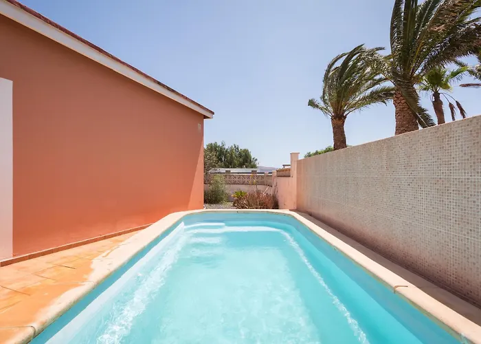 Дом отдыха Home2book Quiet With Private Pool