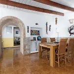 Home2book Quiet With Private Pool Triquivijate